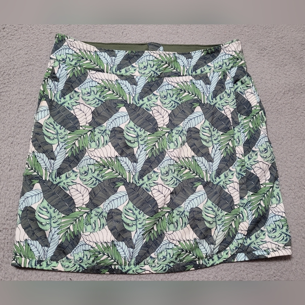 Fairway and Greene Ladies Green Skort Size 6